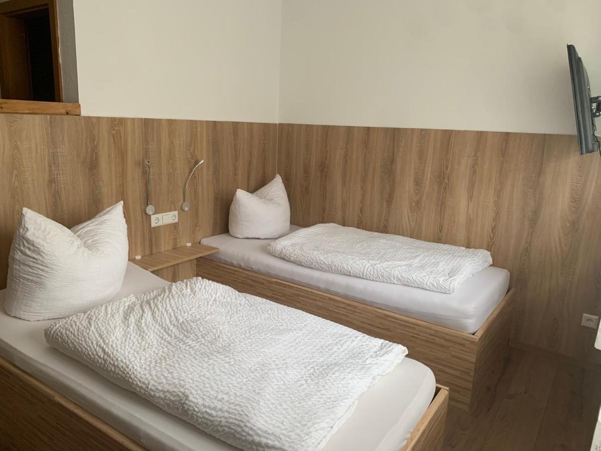 Hotel Schweizerhof Böbingen an der Rems Екстериор снимка