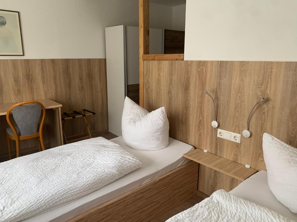 Hotel Schweizerhof Böbingen an der Rems Екстериор снимка
