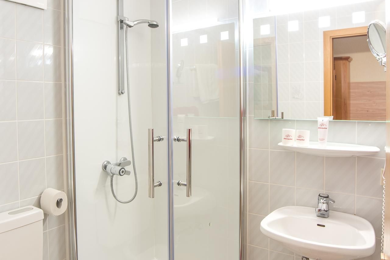 Hotel Schweizerhof Böbingen an der Rems Екстериор снимка
