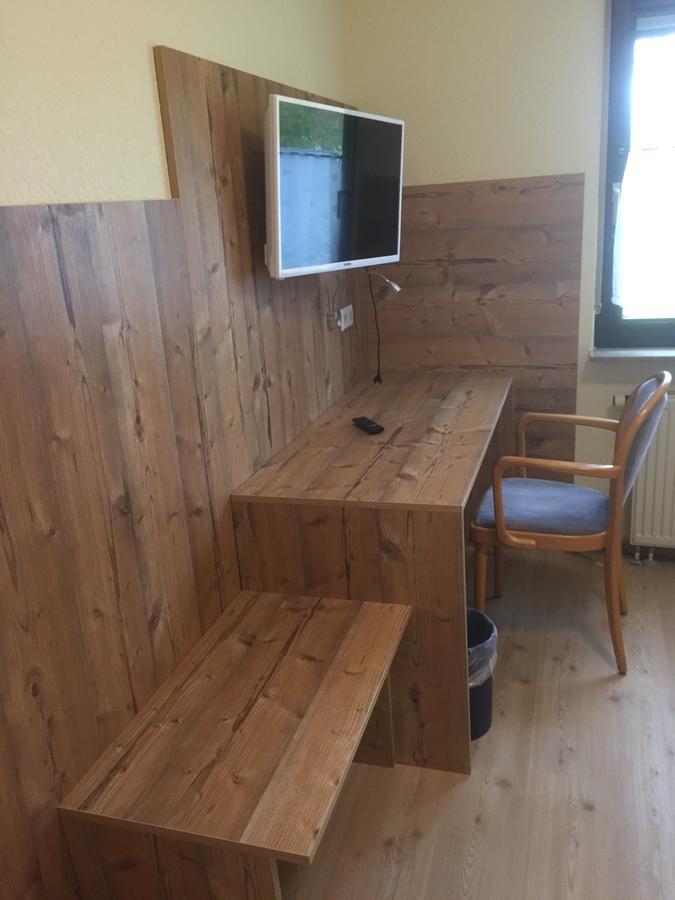 Hotel Schweizerhof Böbingen an der Rems Екстериор снимка